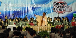 MENGEJAR MATAHARI